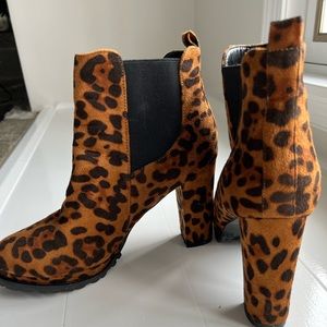 Unbranded leopard print boots